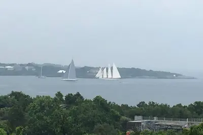 Image de Wetherledge Estate Jamestown R. I - Une vue imprenable sur la baie de Narragansett et Newport