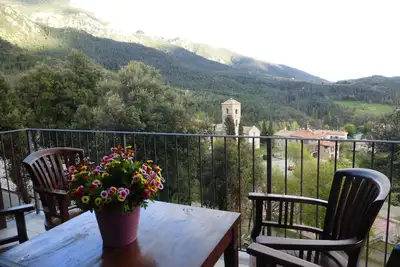 Image de Viladomatrural. La Balconada, vue imprenable depuis bâtiment historique