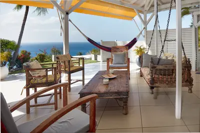 Image de Villa l'Amazonia 5*, location villa luxe a Deshaies en Guadeloupe: