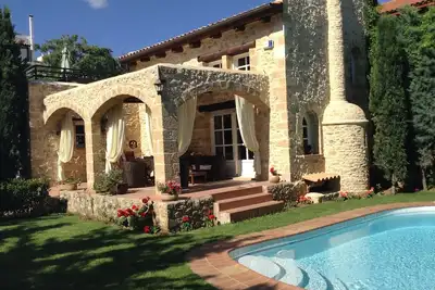 Image de Villa Melody Luxueuse villa crétoise de Rock House avec piscine privée et jardin.