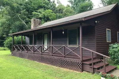 Image de Votre aventure vous attend! Vues à couper le souffle et accès privé à la rivière!