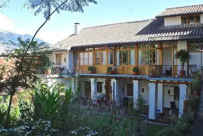 Image de Suite dans le quartier historique de Quito Colibri Naya