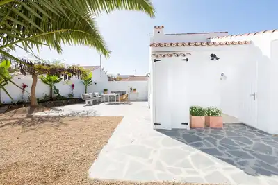 Image de Casita 2, jardin privé 3 chambres, Wifi
