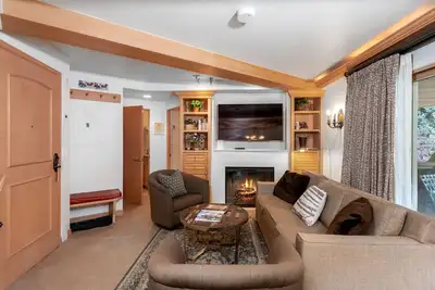 Image de 2 chambres / 2 salles de bain condo Bridge Street Lodge Vail Village Ski in and out