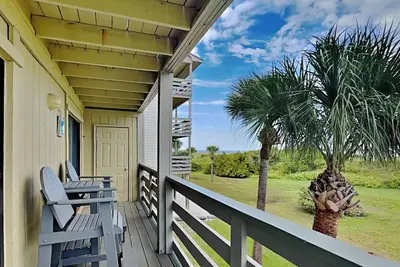 Image de Vues sur l'eau - Piscines - Courts de tennis