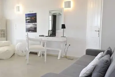 Image de Ambassadeur Villa, avec vue sur la plage la plus célèbre de Paros