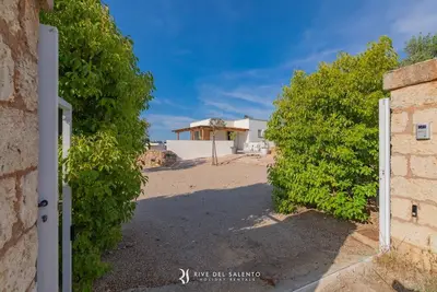 Image de Dimora La Cava dans résidence avec piscine