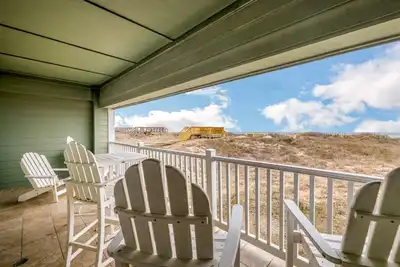 Image de Condo d'angle avec vue imprenable sur l'océan, accès facile à la plage. Piscine, spa, fitness et jeux! Emplacement central (Ffr104 - Beach Retreat)