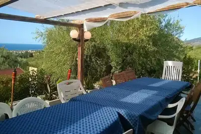 Image de Villa Mimosa - Villa 2 chambres avec vue sur la mer, jacuzzi, grande véranda et barbecue