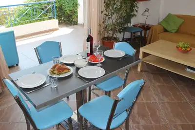 Image de Villa Thalia vue mer, piscine privée, 2 chambres, 1 salle de bain. Eot sous licence.