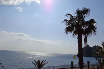 Une nouvelle maison de bord de mer accueillante près de Taormina