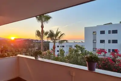 Image de Appartement avec vue  mer et golf. Plein sud  Terrasse couverte jardin Arboré