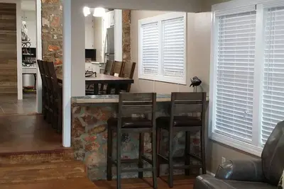 Image de Nouveau \"Pelican Cottage\" sur le Grand Lac!