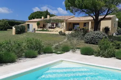 Image de Luberon Belle villa climatisée avec panorama exceptionnel Piscine Grand jardin