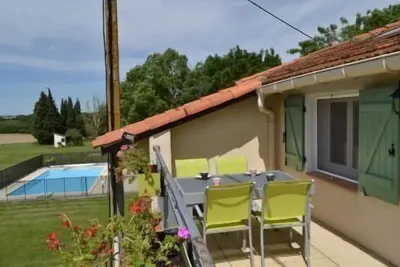 Image de Appartement entre Castelnaudary et Carcassonne avec piscine chauffée et parking