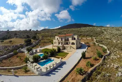 Image de Faethon et Aeolos villas éco-pierre avec vue imprenable sur la mer