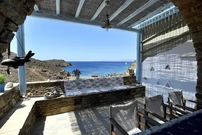 Image de Villa typique des Cyclades à Tinos à 60 mètres de la mer