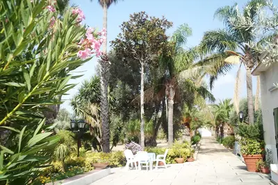 Image de Villa Enchante Immergee Dans Un Jardin Botanique De 12000 Mt A 5 Min De La Mer