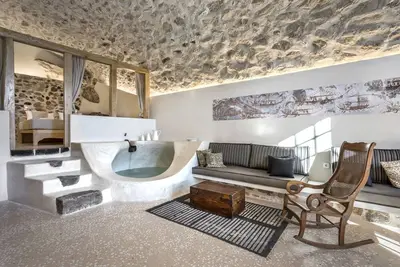 Canava Villas # 1 @ Emporio, Santorin