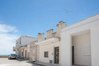 Image de Maison de 2 chambres, à 10 mètres de la plage de sable