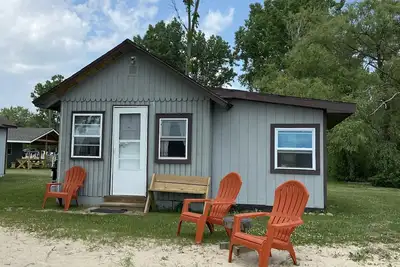 Image de Lkfrt Cabin, propre, confortable, Sandy Beach privée, 4 couchages