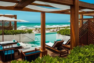 Image de Luxueuse suite 5 étoiles avec 2 chambres, grand balcon et piscine attenante