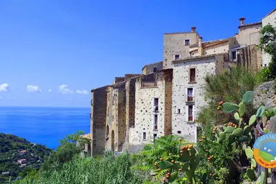 Image de Maison caractéristique à Belmonte Calabro, village médiéval, écotourisme, tradition