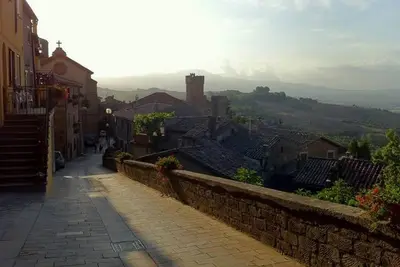 Vivez des vacances à couper le souffle dans un château, restaurant, belle vue