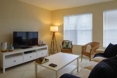 Image de The Bush House - Premium Coastal Living for 4 - 2br 1ba