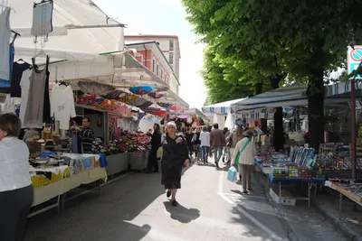 Image de centre Vittorio Veneto, appartement avec garage, 4 personnes