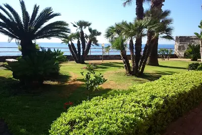 Image de Torre Archirafi 30mt appartements mer, jardin et condominium accès à la mer