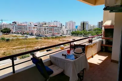 Image de Appartement Près De La Plage Avec Balcon