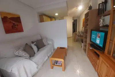 Appartement neuf, climatisation, 2 min à pied: criques, Paseo et Playa del Cura.