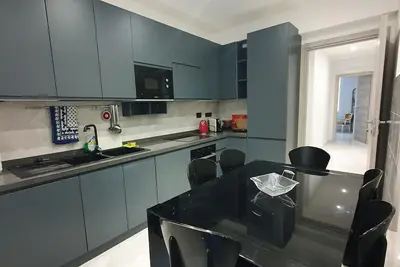 Image de Centre Sanremo 6/7 lits derrière les plages