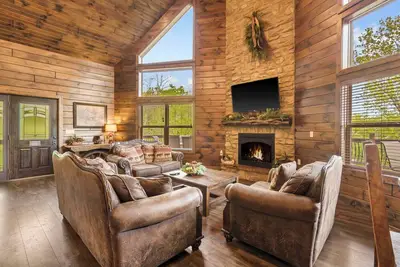 Image de Luxe Lakefront Lodge ~ Services gratuits ~ Piscine ÉNORME ~ Dock ~ Kayaks ~ 2km à Sdc ~ MiniGolf