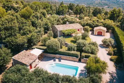 Image de Location vacances maison piscine Lioux Ls2-92