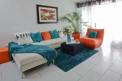 Image de Beauté moderne dans le meilleur emplacement de San San Salvador