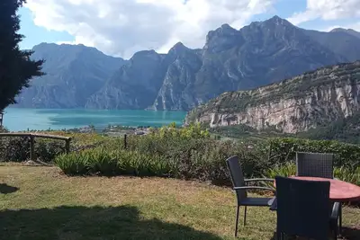 Image de Jardin Belvedere 5 avec grand jardin superbe vue sur Gardalke