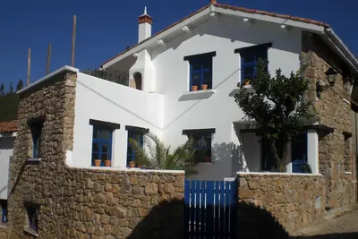 Image de Casa Laranjeira - belle maison dans un petit hameau rural