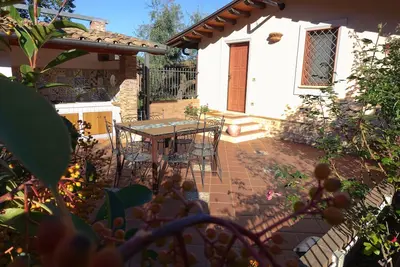 Image de Entouré de verdure à 10 minutes de la mer (chalet Malva)