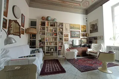 Image de Appartement au centre de Carrare, académie et carrières