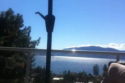 Image de Belle vue 750sqf privé suite. . Spectacular, proche du centre ville!