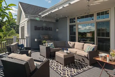 Image de Dnc Milwaukee Convention 2020 - Maison privée sur mesure à Lake Country