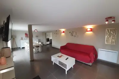Image de Appartement 3 chambres, Ă la campagne avec piscine