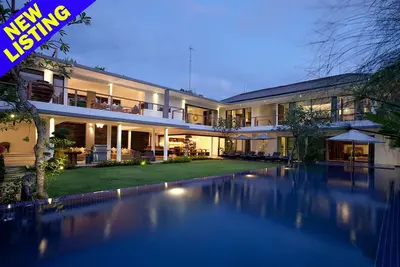 Image de Villa de luxe de 5 chambres à 100 mètres de la plage de Jimbaran;