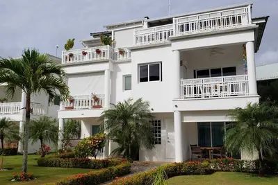 Image de Condo Beachfront Paradise 1 chambre, à 50 mètres de Playa Popy, peut accueillir jusqu'à 4