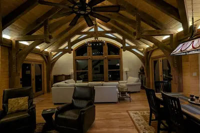 Image de AOÛT SPÉCIAL - Prenez 100 $ sur le prix indiqué du 1er au 27 août