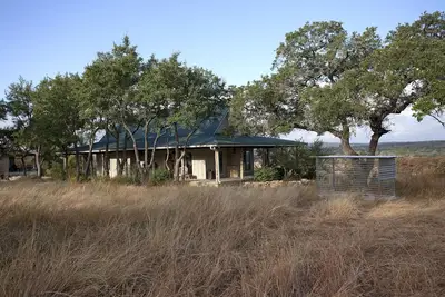 Image de Hill Country Porch Haus
