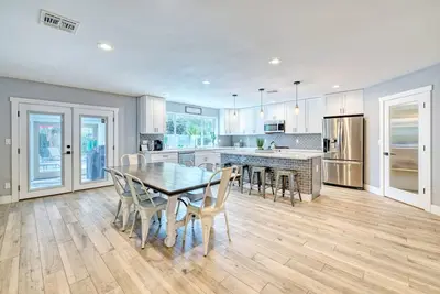 Image de Emplacement imbattable dans la vieille ville avec concierge gratuit!
