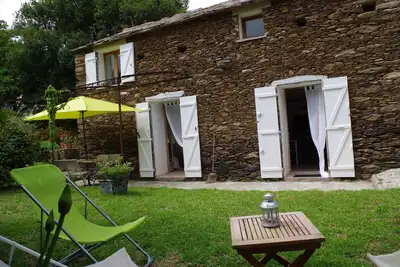 Image de Maison de caractère avec jardin à 1 km de la mer